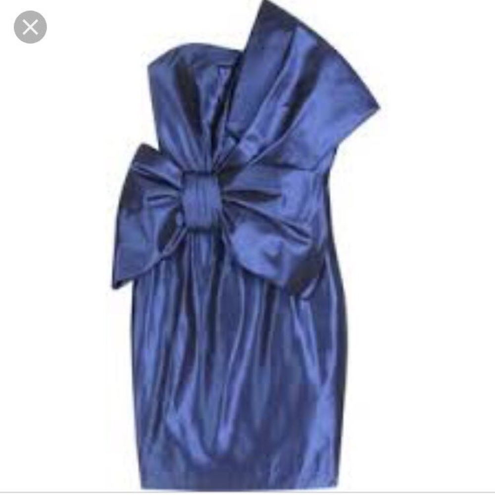Marchesa Notte navy blue strapless bow dress.
